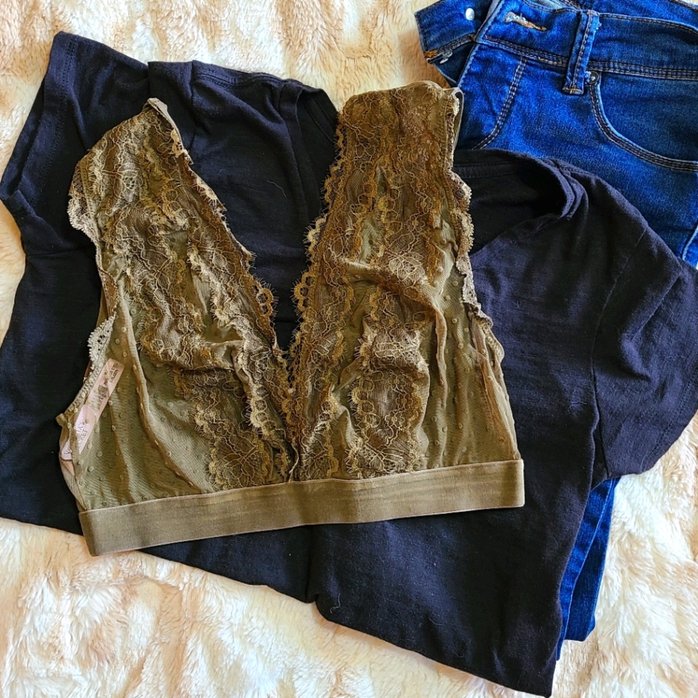 NWOT Victoria's Secret Mesh Bralette